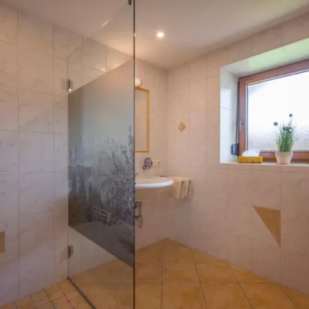 Gaestehaus Schwaiger - Lendgasse * Kössen